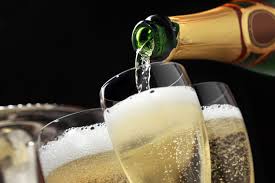 STÅPLATSER KVAR! Champagnekonsert